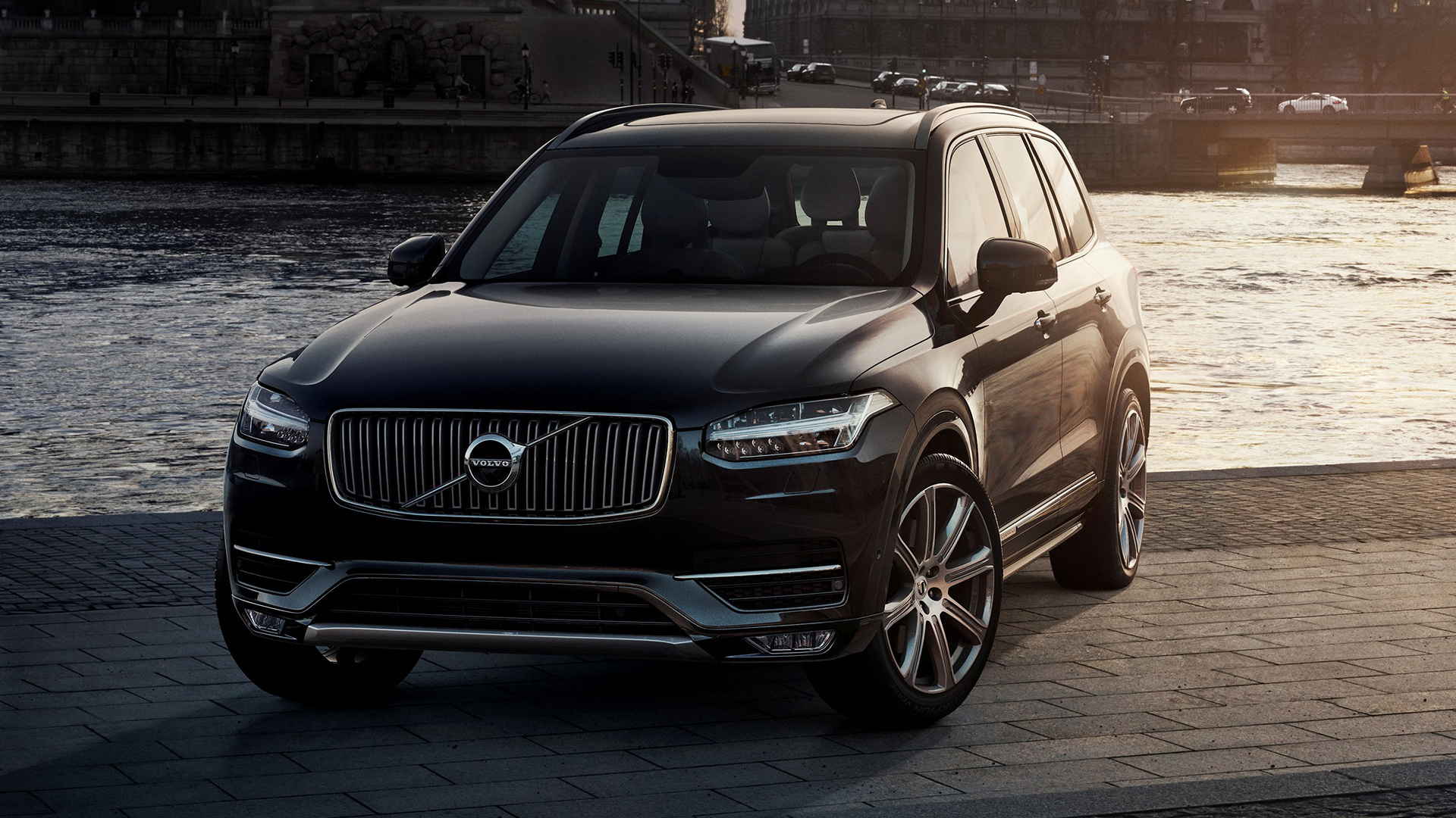 واجهة فولفو XC90 2015