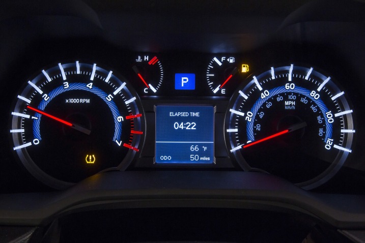 مؤشر السرعة لسيارة Toyota 4Runner